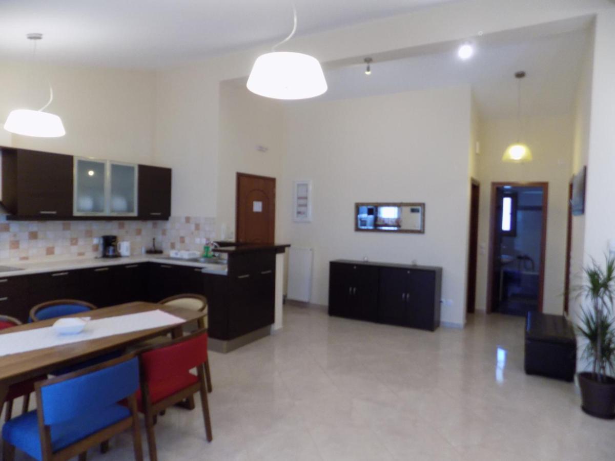 Rhodon House Apartment สเกียธอสทาวน์ ภายนอก รูปภาพ