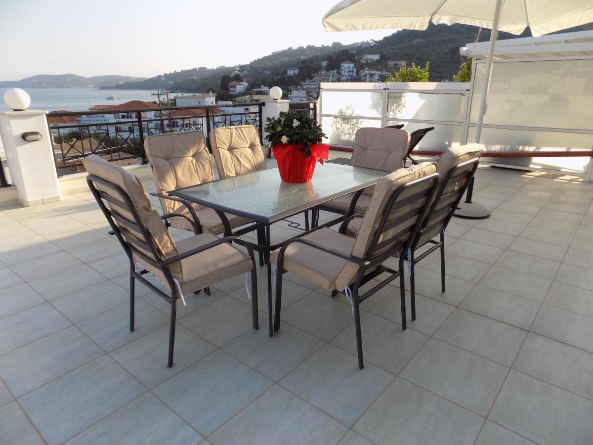 Rhodon House Apartment สเกียธอสทาวน์ ภายนอก รูปภาพ