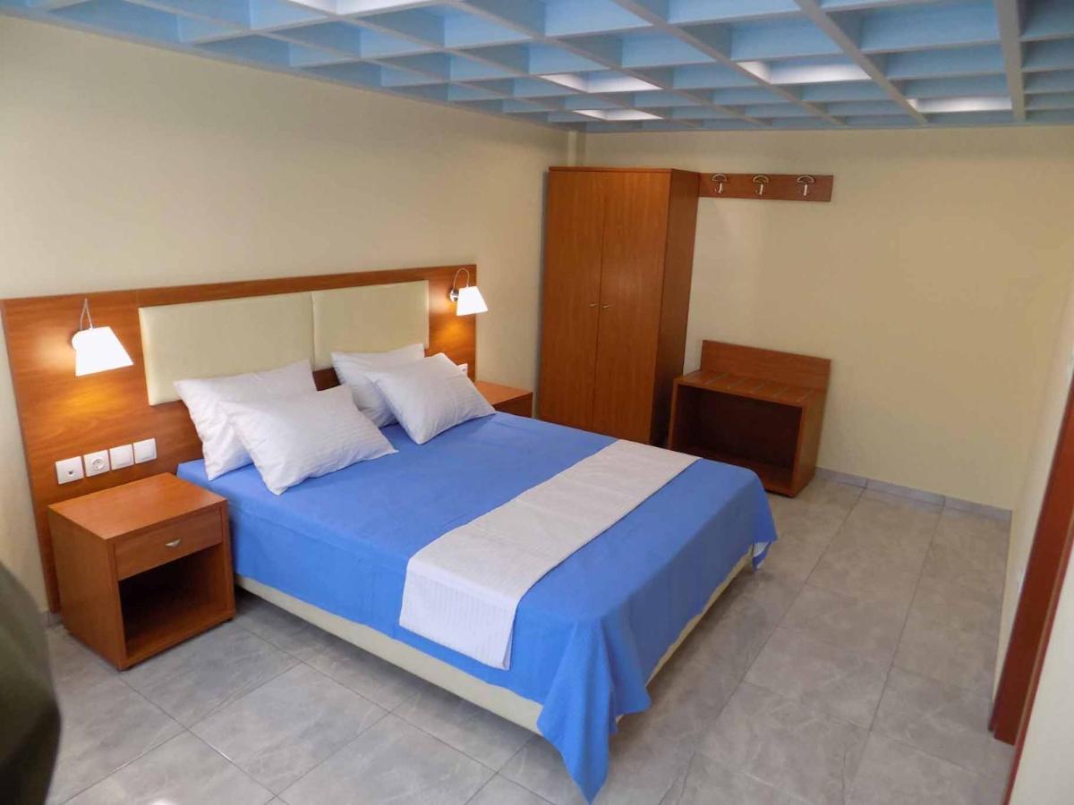Rhodon House Apartment สเกียธอสทาวน์ ภายนอก รูปภาพ