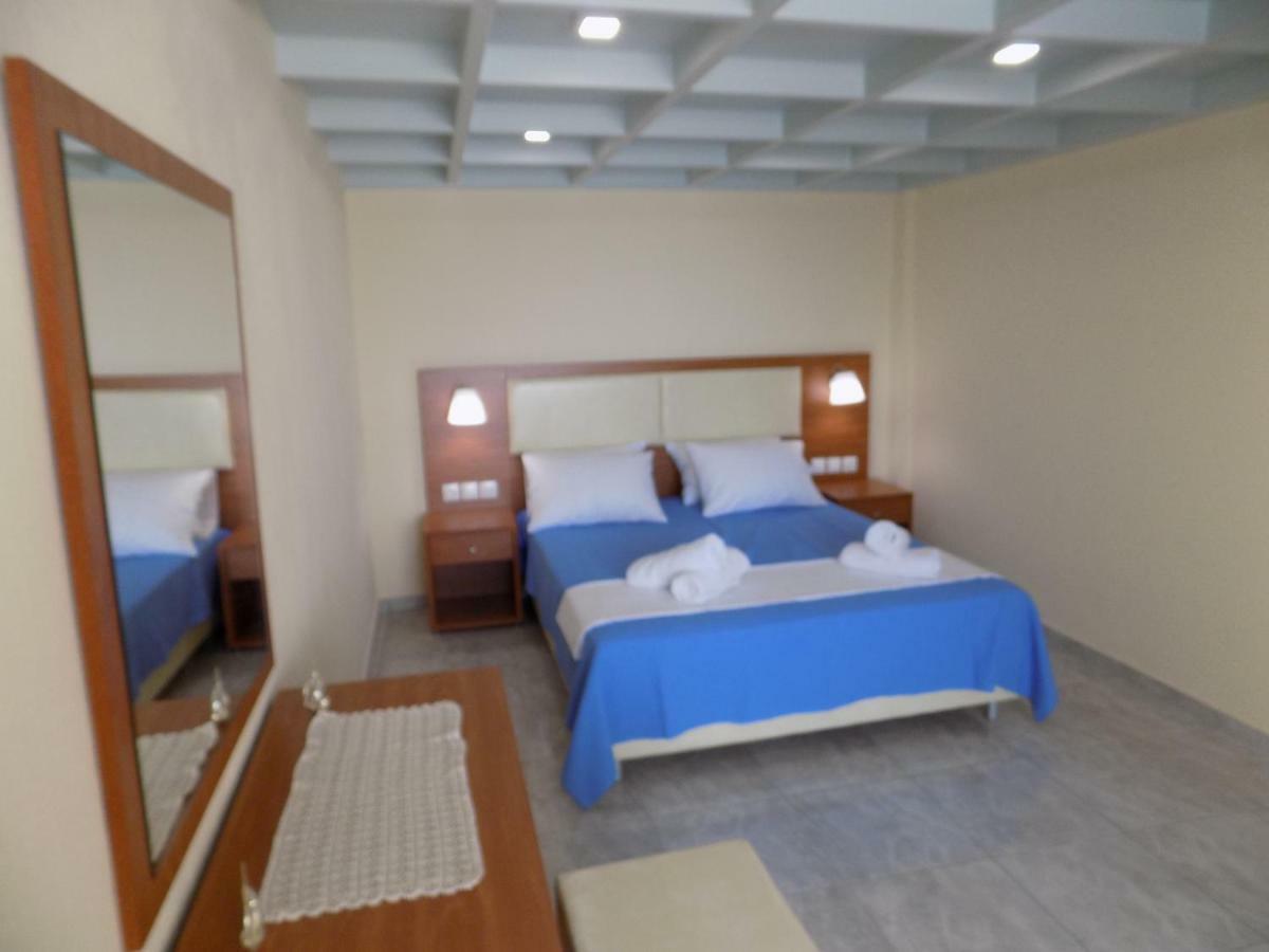 Rhodon House Apartment สเกียธอสทาวน์ ภายนอก รูปภาพ