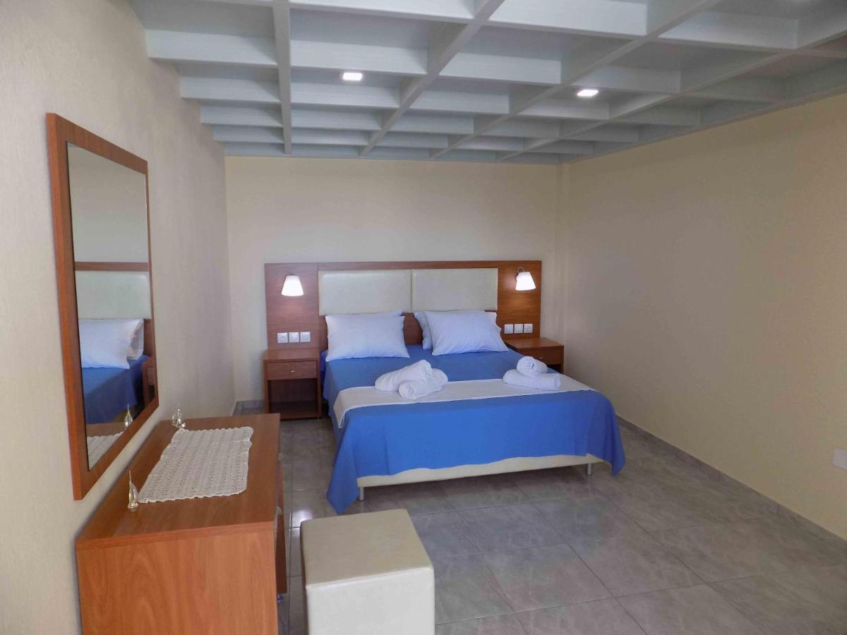 Rhodon House Apartment สเกียธอสทาวน์ ภายนอก รูปภาพ